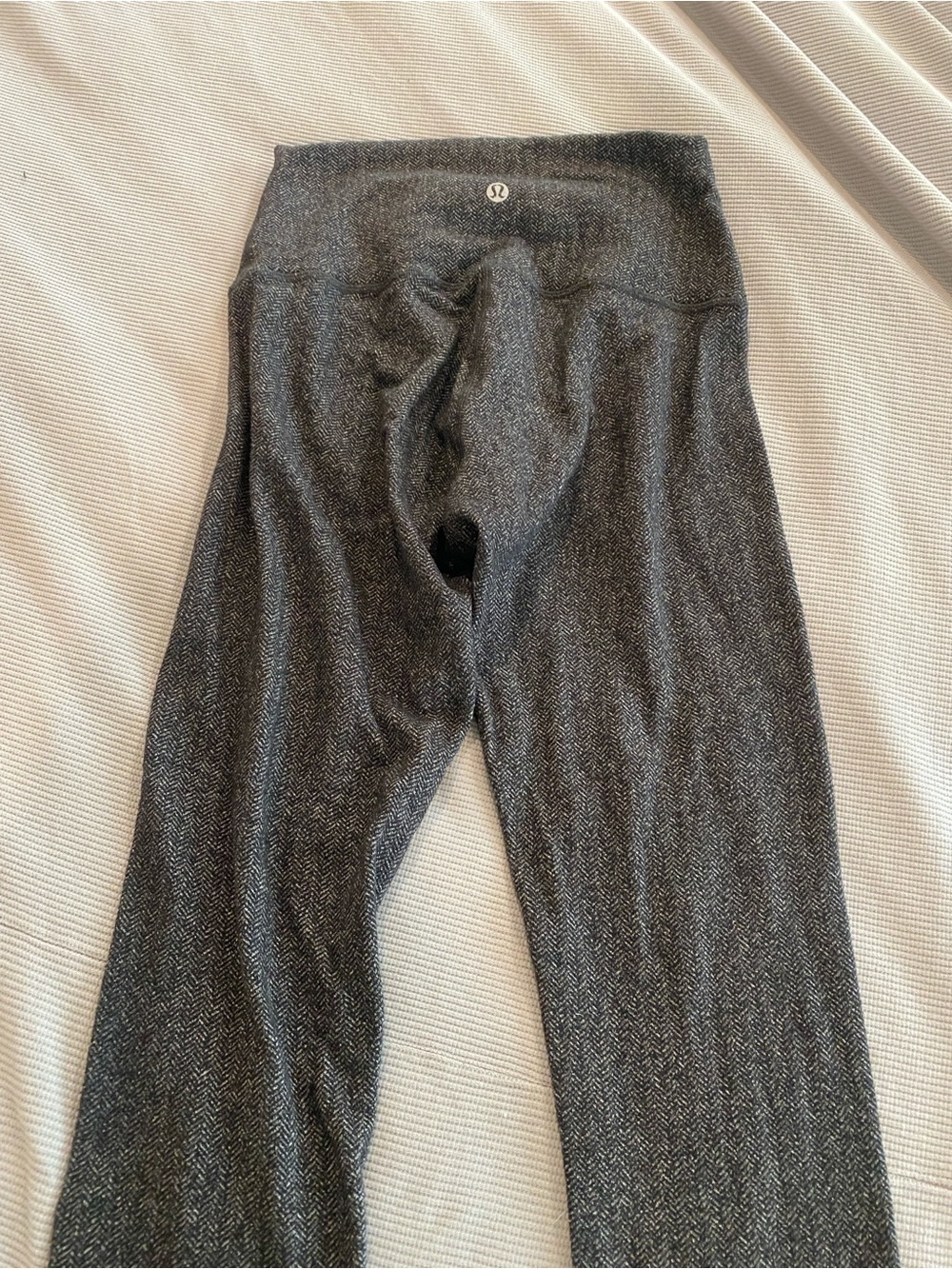 lululemon women’s leggings size 4